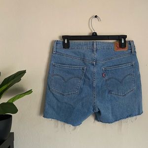 Levi’s high rise short